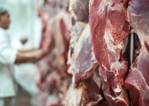 Tarifaço dos EUA derruba preço da carne e do café no Brasil