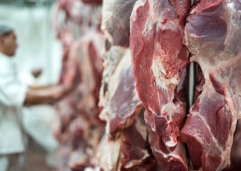 China anuncia tarifa de 55% e pressiona setor de carne bovina brasileiro