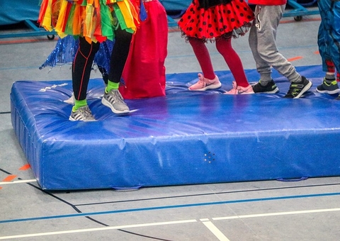 Confira regras para crianças e adolescentes aproveitarem o carnaval no Amazonas