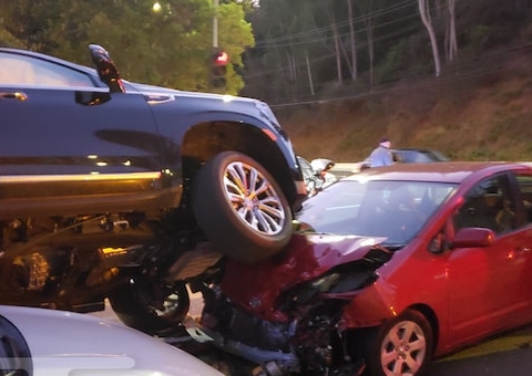 Arnold Schwarzenegger deixa mulher em estado grave após acidente de carro