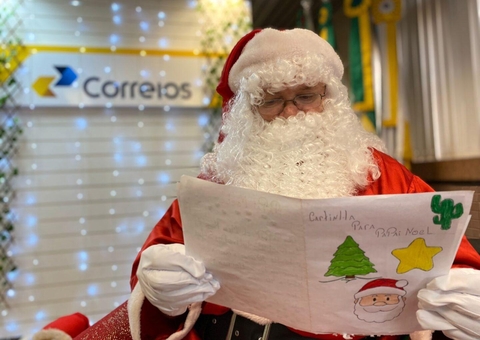 Papai Noel dos Correios atende 100% dos pedidos da campanha em 2023