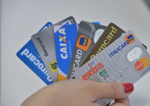 Procon orienta sobre compras na Black Friday; confira