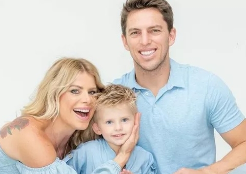 Chega ao fim casamento de Karina Bacchi e Amaury Nunes 