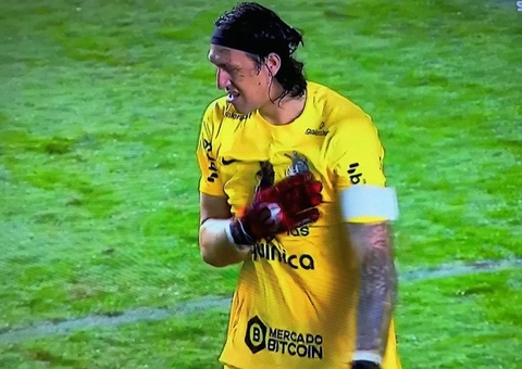 Cássio se iguala ao goleiro Ronaldo em novo momento de redenção do Corinthians
