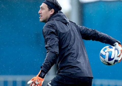 Sombra de Cássio no Corinthians recebe sondagens e pode sair em 2024