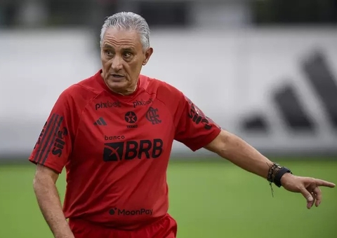 Flamengo espera Rossi 'voando' em 2024 após ano instável dos goleiros