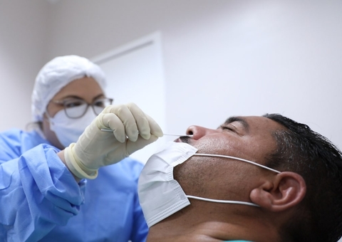 Testagem em massa em SPAs e UPAs revela queda de casos de covid em Manaus