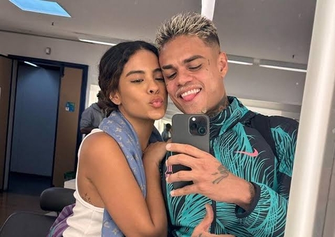 Caminhão de mudanças chega à casa de MC Cabelinho em meio a término com Bella Campos