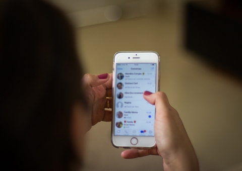 Jovem marca encontro por aplicativo e acaba espancada e com o corpo queimado