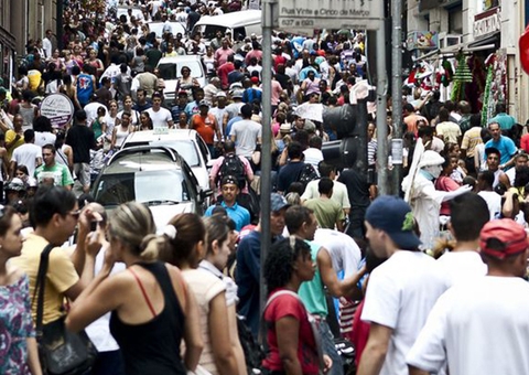 Expectativa de vida do brasileiro volta a subir, mas ainda está abaixo do esperado
