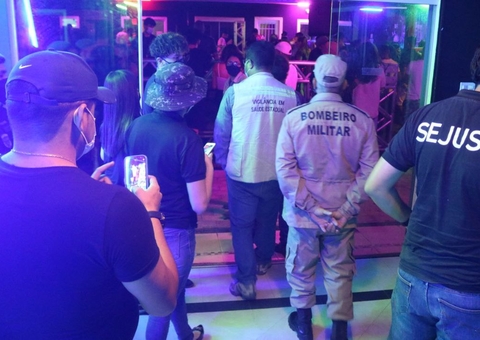 Casa de shows tem festa com mil pessoas encerrada por aglomeração em Manaus