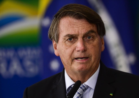 Bolsonaro afirma que não responderá à carta da CPI da Covid: 'Caguei'