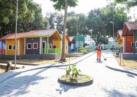 Parque da Criança reabre após reforma no Aleixo