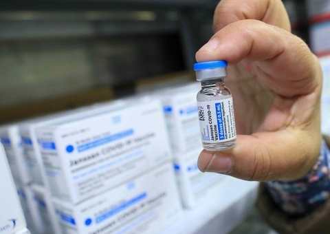 Vacinação com dose reforço da Janssen é adiada em Manaus