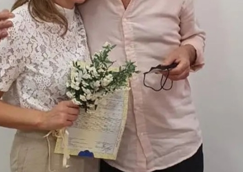 Chico Buarque se casa com jurista no Rio; veja fotos