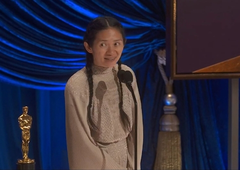 Chloé Zhao ganha Oscar de Melhor Direção por 'Nomadland'