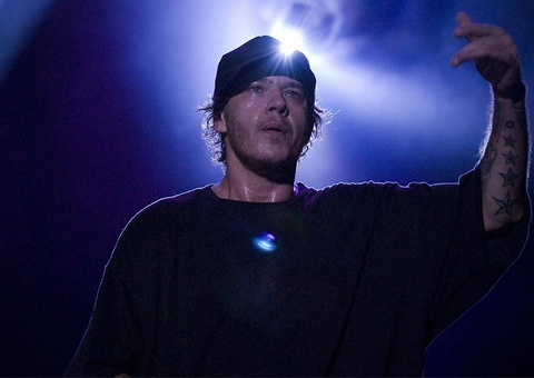 Documentário sobre Chorão do Charlie Brown Jr. estreia no Cine Casarão   