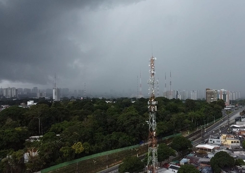 Manaus registra rompimento de bueiro e desabamento após chuva desta segunda