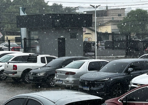 Fevereiro inicia com risco de temporais e alerta de desastres em Manaus