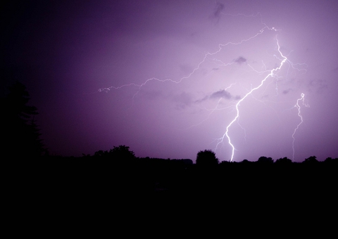 Amazonas é líder no país em mortes por queda de raios: veja como prevenir