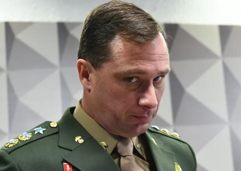 Mauro Cid depõe sobre encontro entre Bolsonaro e hacker nesta segunda-feira