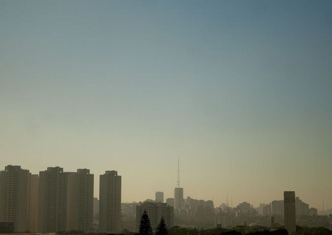 Estudo associa poluição do ar a maior gravidade de doenças mentais