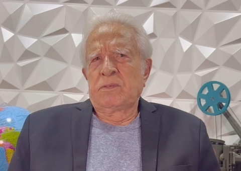 Viúva revela por que escondeu internação de Cid Moreira e último desejo do jornalista