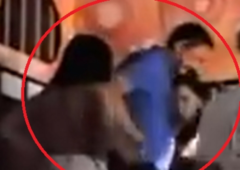 Vídeo: Mulher descobre amante e arma barraco durante sessão de 'Deadpool e Wolverine' 