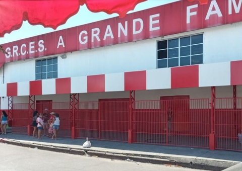Escolas de Samba viram pontos de vacinação com apresentação carnavalesca em Manaus 