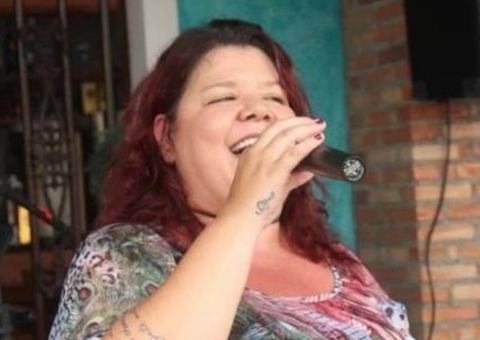 Cantora Cláudia Garcia morre vítima de covid aos 49 anos