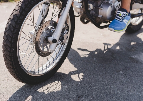 Jovem morre em acidente de motocicleta no bairro Cidade de Deus