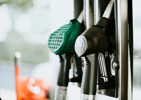 Combustíveis e gás de cozinha ficam mais caros a partir desta segunda-feira