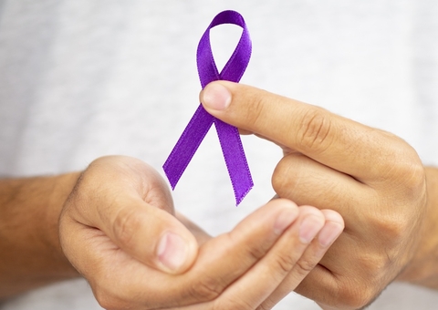 Casos de câncer em jovens adultos crescem quase 300% no SUS em uma década