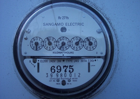 Amazonas Energia é condenada a indenizar consumidor por inspeção indevida em medidor