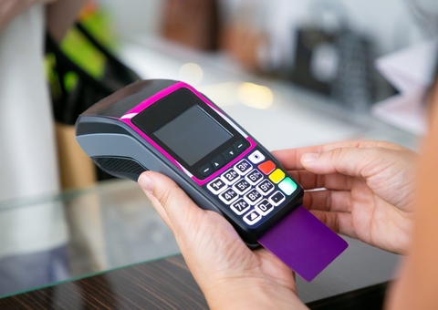 Nubank paga danos morais a cliente após falha em prestação de serviço em Manaus