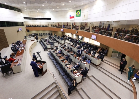 Adiamento da CPI da Semcom está em discussão 