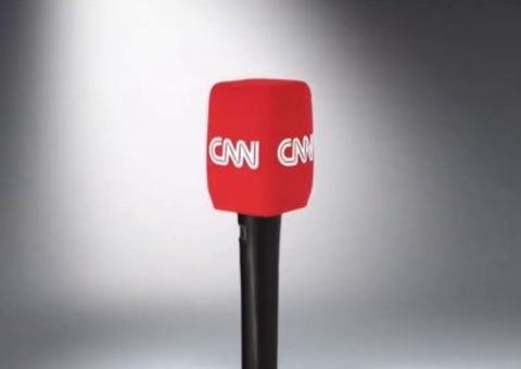 Repórter da CNN Brasil despenca do 3º andar de prédio durante encontro amoroso