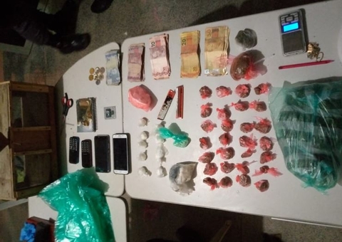 Mulher é presa por guardar drogas e jiboia de facção no Amazonas