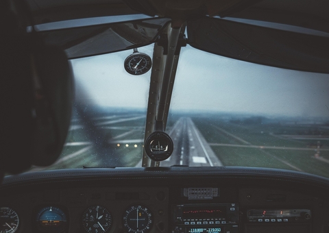 Avião de pequeno porte decola de Trombetas e desaparece após contato de piloto