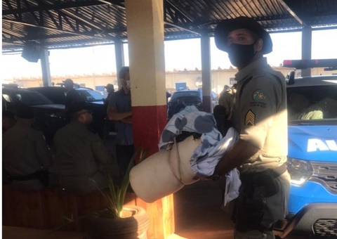 Colchão é encontrado em mata durante buscas por serial killer Lázaro