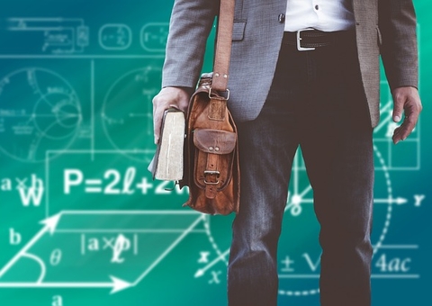 Professores devem receber pagamento de Fundeb no valor total da remuneração