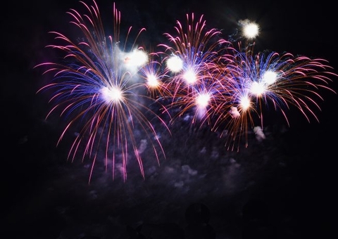 Polícia flagra 'foguetório' e prende traficantes em Manaus