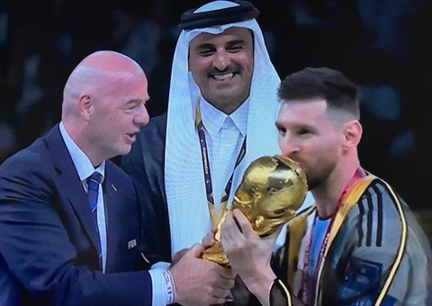 Imprensa argentina exalta Messi e título da Copa