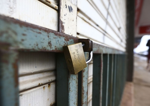 Covid-19: com aumento de mortes, estados brasileiros reforçam restrições