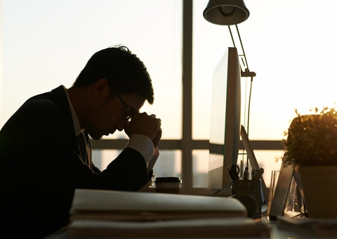 Pessoas que tiveram Covid grave têm mais estresse e dificuldade de voltar ao trabalho