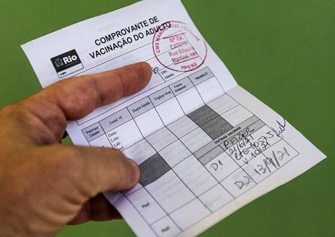 Governo suspende exigência de comprovante de vacina para viajantes após ataque hacker