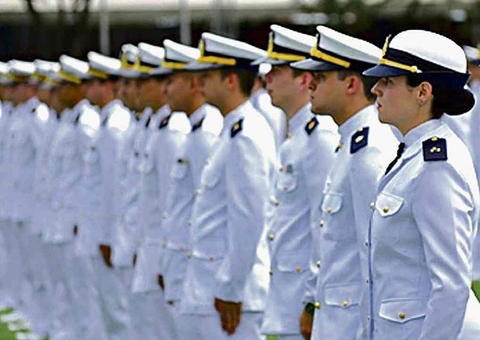 Inscrições para concurso da Marinha com salário de R$ 10 mil terminam nesta segunda-feira