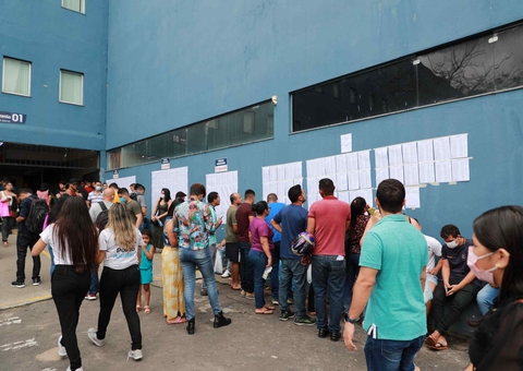 Sete mil candidatos participam da 2ª etapa do concurso da PM no Amazonas