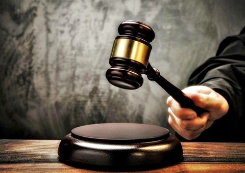 Homem é condenado a mais de 50 anos de prisão pela morte dos pais