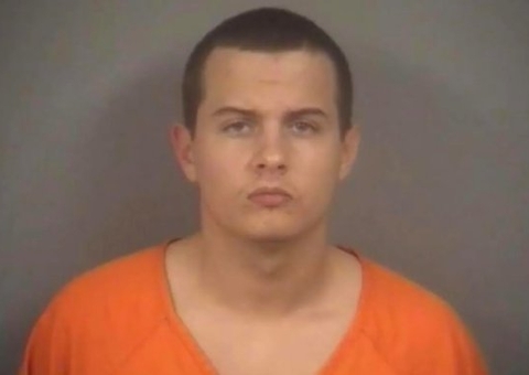 Jovem que degolou esposa nos EUA tinha ataques de raiva desde infância